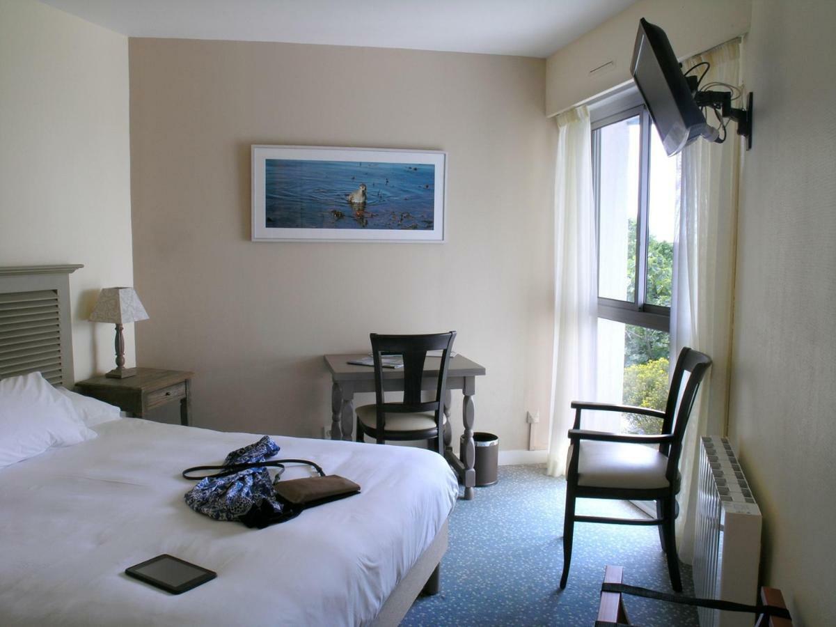 Auberge Du Cabestan Hotel Audierne Buitenkant foto